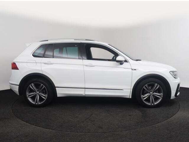 Volkswagen TIGUAN 1.5 TSI CL Business | R-Line o Schuifdak o Virtual o LED o ACC