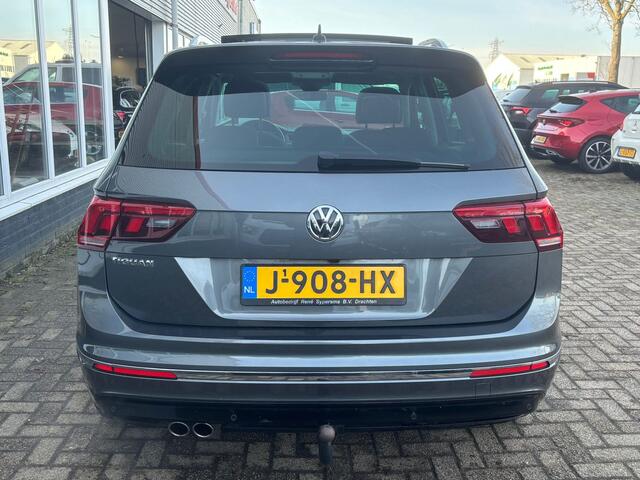 Volkswagen TIGUAN 1.5 TSI ACT Highline Business R | Trekhaak | Pano | Stoelverwarming | Dodehoek Detector