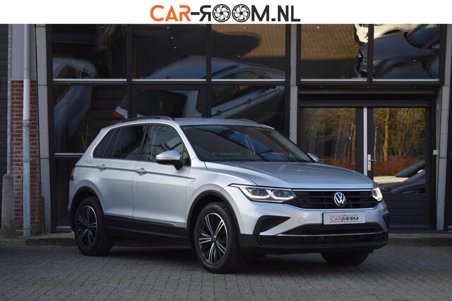 Volkswagen TIGUAN 1.5 TSI Life Business Camera ACC Keyless IQ.LIGHT
