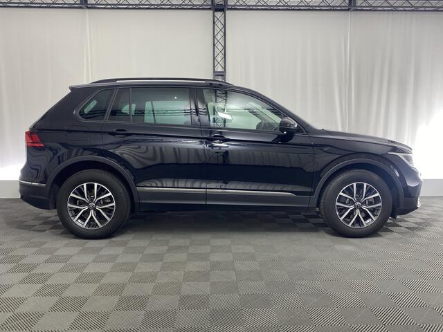 Volkswagen TIGUAN 1.4 PHEV Life Edition Automaat | Pano dak | Elek. Trekhaak | Navi | ACC | P. Sensoren |