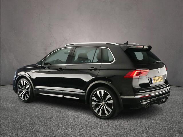 Volkswagen TIGUAN Highline Business R 1.5 TSI 150pk DSG Automaat Trekhaak, Adaptive cruise control, Navigatie, Head up display, Achteruitrijcamera, LED koplampen, Stoelverwarming