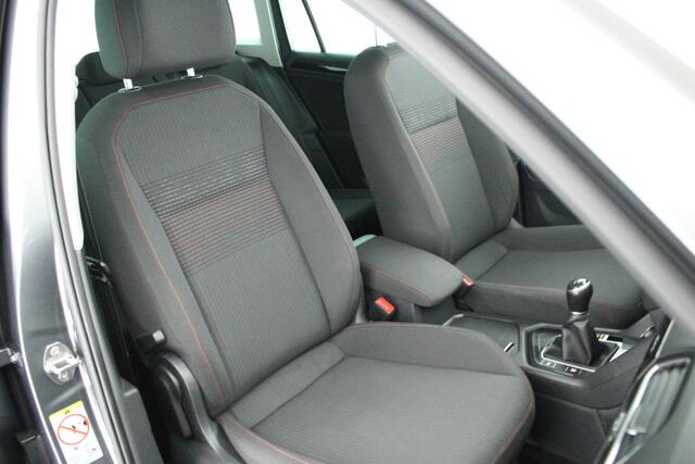 Volkswagen TIGUAN 1.4 TSI 150pk Sound Trekhaak Navigatie Stoelverwarming