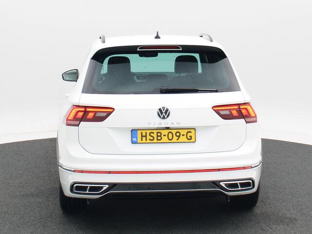 Volkswagen TIGUAN 1.5 TSi 150 Pk Automaat R-Line | Adaptive Cruise | Climate Control | Navigatie | Camera | Carplay | 19 Inch | 17.821 Km!!