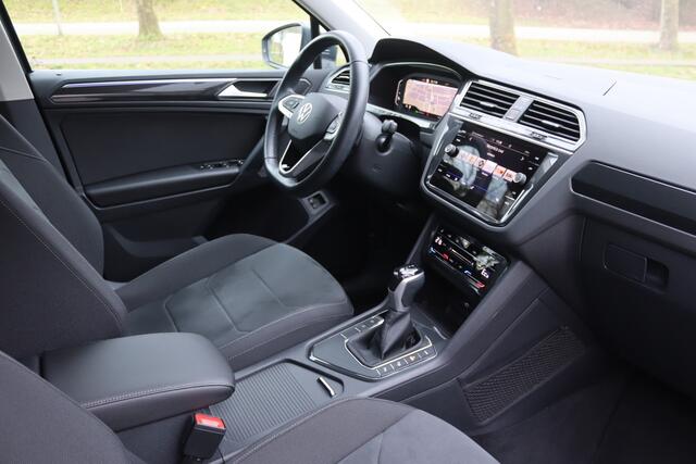 Volkswagen TIGUAN 1.4 TSI 245pk eHybrid Elegance IQ.Light/Camera/Keyless/Virtual Cockpit/Trekhaak wegkl.
