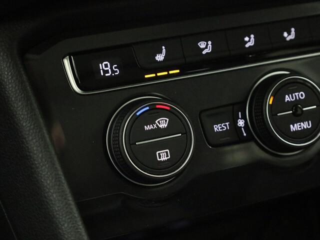 Volkswagen TIGUAN Allspace 1.5TSI/150PK Comfortline Business DSG · Panoramadak · Apple/Android Car Play · Navigatie