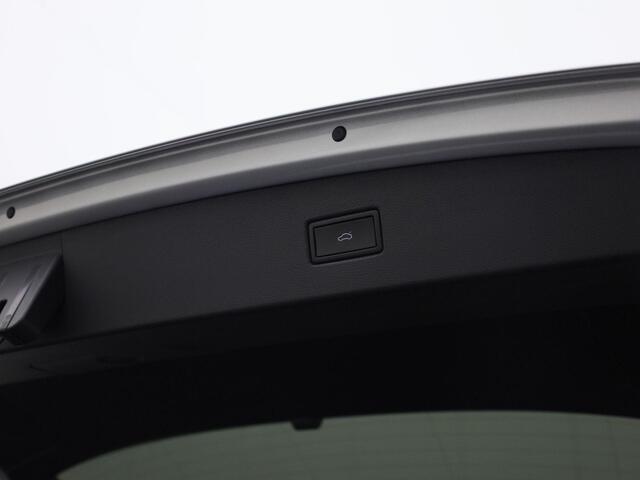 Volkswagen TIGUAN 1.5TSI/150PK R Line Black Style DSG · Panoramadak · Trekhaak · Apple/Android Car Play ·