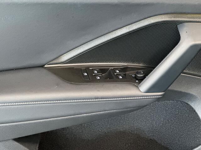 Volkswagen TIGUAN 1.5 150pk eTSI Life Edition Adaptive cruise control | Achteruitrijcamera 'Rear View' | Parkeerassistent 'Park Assist Pro'