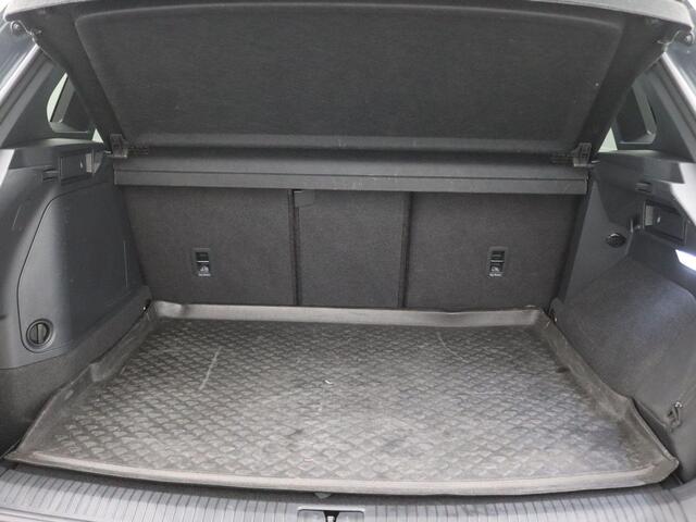 Volkswagen TIGUAN 1.4 TSI eHybrid R-Line Business 245Pk DSG SOH 100%, Pano-Schuifdak, Black Style, Leder, Memorystoel, Matrix LED-Verlichting, 19" LM Velgen, Keyless, 360gr. Camera, Side Assist, Elektr. Achterklep, Stuur-Stoelverwarming