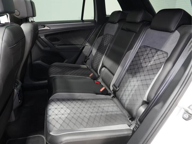 Volkswagen TIGUAN 1.4 TSI eHybrid PHEV 245pk R-Line Panorama dak 20"suzuka Parkassist 360 camera