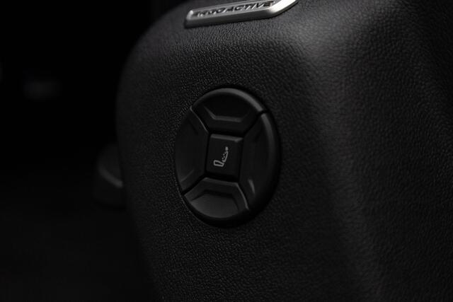 Volkswagen TIGUAN 1.5 eHybrid R-Line Edition | Panaroamdak | Trekhaak |