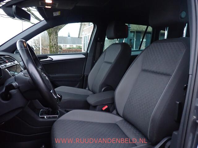 Volkswagen TIGUAN 1.5 TSI ACT R-LINE CARPLAY / ACC / VIRTUAL-DISPLAY / KEYLESS
