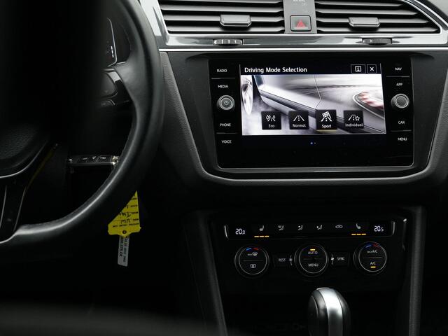 Volkswagen TIGUAN 1.5 TSI 150 pk DSG ACT Highline Business R / R-Line | Panoramadak | Trekhaak | 360 camera | Dynaudio