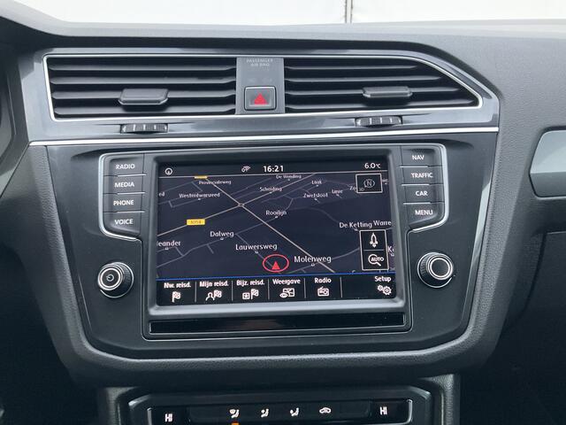 Volkswagen TIGUAN 2.0 TDI R-Line Connected Series Leer Stoelverw. Trekhaak 2000kg