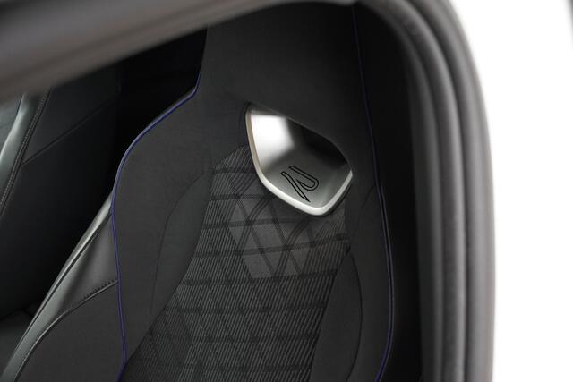 Volkswagen TIGUAN 1.5eHybrid/272pk R-Line Blackstyle|2024|Trekhaak|Navi Pro|PDC+Assist|360Camera|19"Blackstyle|Massagestoelen|Blindspot