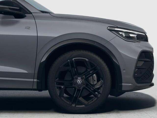 Volkswagen TIGUAN R-Line Edition 1.5 eHybrid 204 PK 6 versn. DSG · Black Style Pakket · Panoramaschuif-kanteldak · Trekhaak inklapbaar, met elektrische ontgrendeling, incl. aanhangermanoeuvreerhulp Trailer Assist ·