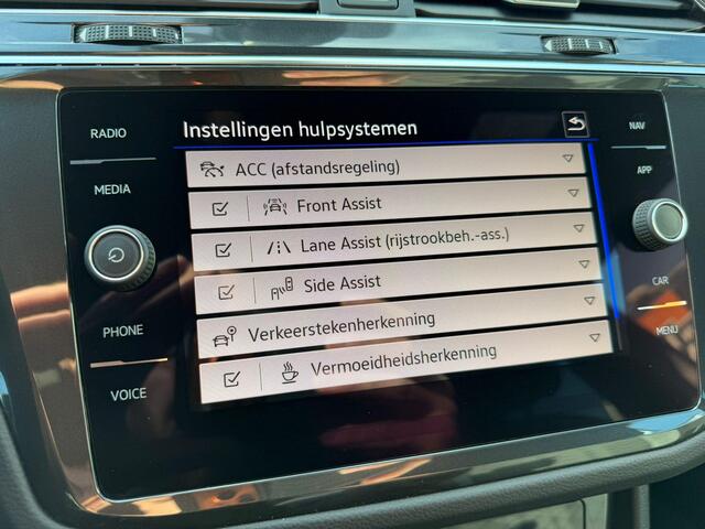 Volkswagen TIGUAN 1.5 TSI R-LINE CARPLAY/NAVI/SIDE ASSIST
