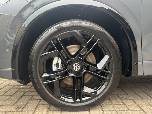 Volkswagen TIGUAN 2.0 TDI DSG R-LINE TREKHAAK/CAMERA/PANODAK/ELEKKLEP/ACC/STOELVERW