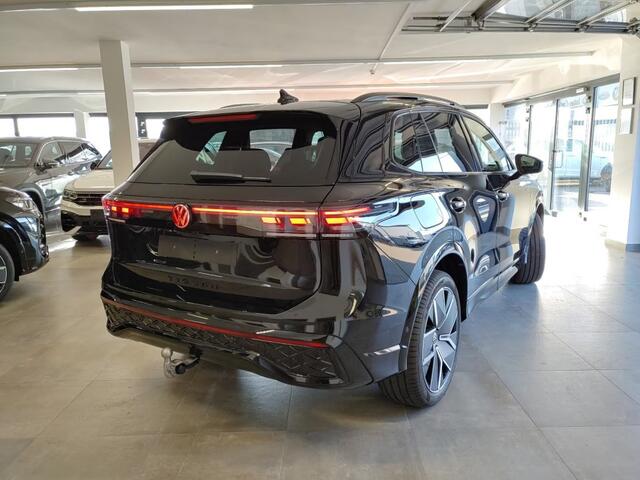 Volkswagen TIGUAN 1.5 eTSI R-LINE LEDER/PANO-DAK/TREKHAAK/CAMERA/ACC