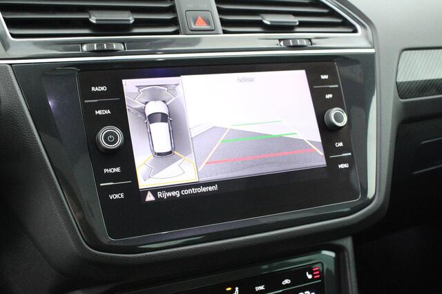 Volkswagen TIGUAN 1.4 TSI 245pk eHybrid R-Line Business+ Keyless Memory DCC Leder Stoelverwarming 360Camera Virtual Cockpit Panoramadak