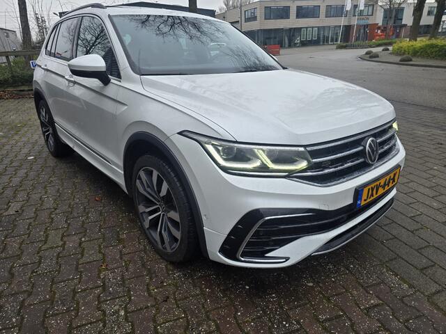 Volkswagen TIGUAN 1.4 TSI E HYBRID R LINE BUSINESS+ pano