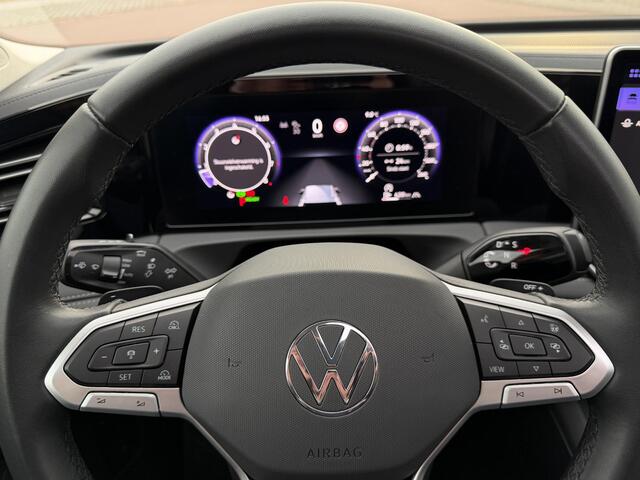 Volkswagen TIGUAN 1.5 eTSI Life Edition 150pk | 18LM | Panodak | El.klep | Stoelverw | Camera