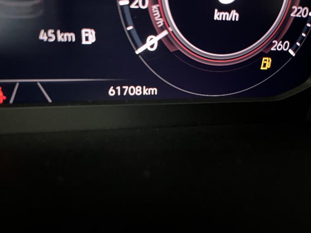 Volkswagen TIGUAN 1.4 TSI eHybrid Elegance / AUTOMAAT/ PANO/ TREKHAAK/ DIGITAL DASH/ CRUISE/ CLIMA/ STOELVERWARMING/ NAVI/ APP-CONNECT/ PARK. SENSOREN + CAMERA