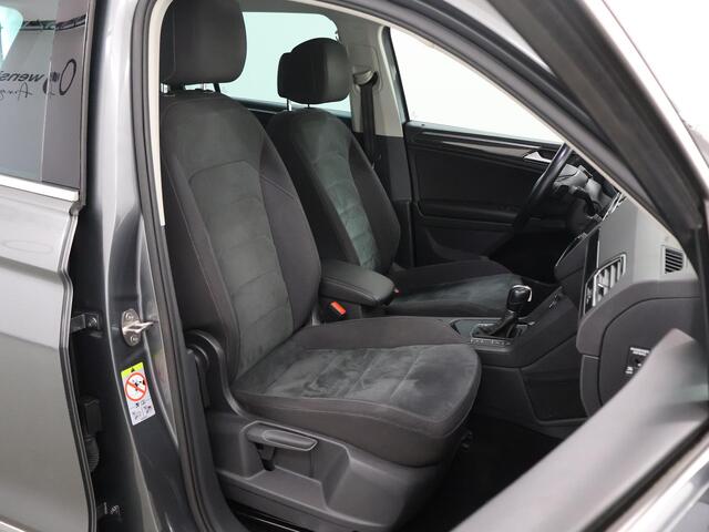 Volkswagen TIGUAN 1.4 TSI ACT Highline Business R-Line | Stoelverwarming | Navigatie | Elek. Achterklep | Cruise Control Adaptief | LED | Parkeercamera |