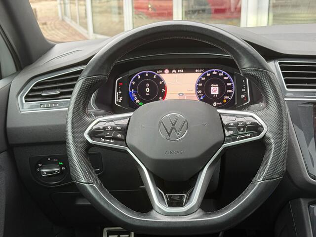 Volkswagen TIGUAN 1.5 TSI R-Line Business+ | Trekhaak | Pano | Leer