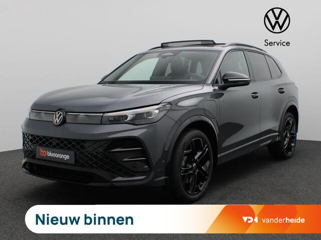 Volkswagen TIGUAN 1.5 eHybrid R-Line Edition 272PK Pano-Schuifdak, Black Style, Trekhaak, 20" LM Velgen, Leder, Keyless, Navi, Harman Kardon, Head-Up Display, Matrix LED Verlichting, Stoel-Stuurverwarming