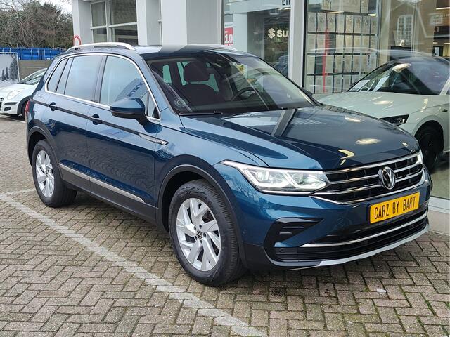Volkswagen TIGUAN 1.5 TSI ELEGANCE AUTOMAAT Trekhaak | Keyless | + Winterwielenset!