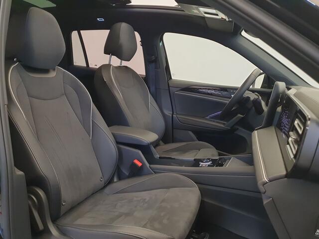 Volkswagen TIGUAN 1.5 eHybrid 204pk DSG/AUT Elegance Wegklapbare trekhaak, Panoramadak, Camera