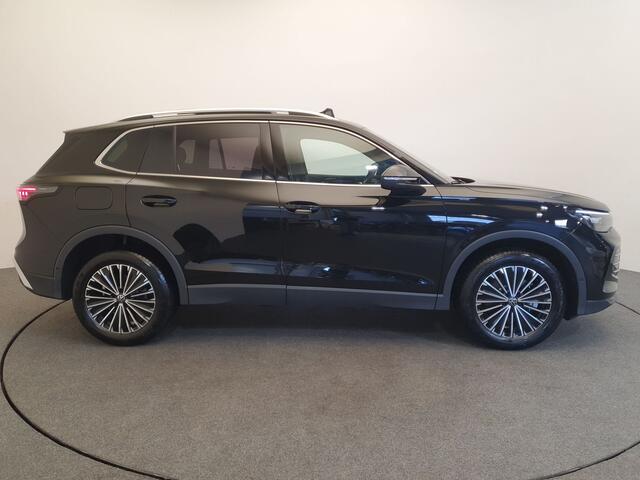 Volkswagen TIGUAN 1.5 eHybrid 204pk DSG/AUT Elegance Wegklapbare trekhaak, Panoramadak, Camera