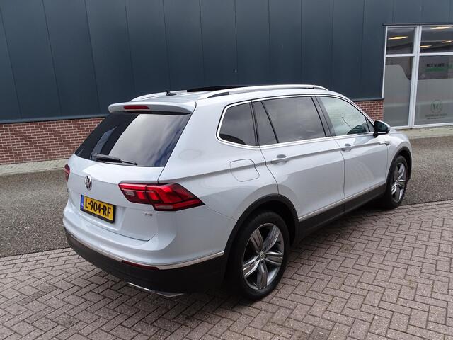 Volkswagen TIGUAN Allspace 2.0 TSI 4Motion Highline 7P | AUTOMAAT | 360 RONDOM ZICHT CAMERA | LEDER INTERIEUR | PANORAMADAK | ADAPTIVE CRUISE CONTROL | FULL LED KOPLAMPEN | VIRTUAL DISPLAY | DODEHOEK DETECTIE | STOELVERWARMING