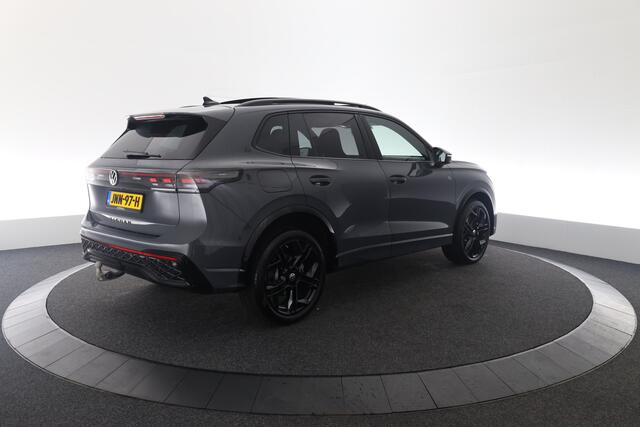 Volkswagen TIGUAN 1.5 eHybrid R-Line Edition | Blackstyle | Pano | Trekhaak