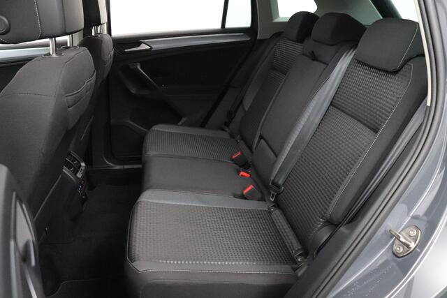 Volkswagen TIGUAN 1.4 TSI 245pk DSG eHybrid Active | Trekhaak 1800kg. | Virtual Cockpit | Camera | Stoelverwarming |