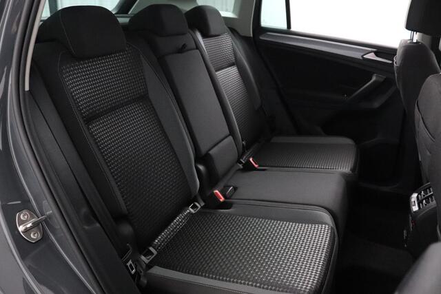 Volkswagen TIGUAN 1.4 TSI 245pk DSG eHybrid Active | Trekhaak 1800kg. | Virtual Cockpit | Camera | Stoelverwarming |