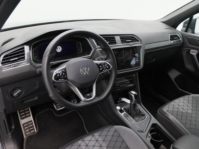 Volkswagen TIGUAN Allspace 1.5 TSi 150 Pk Automaat R-Line Business+ 7 Pers | Panorama Dak | Stoel/Stuur Verwarming | Camera | Adaptive Cruise | Full LED | 19 Inch 84.135 Km !!