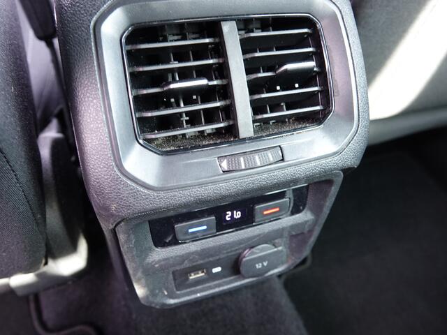 Volkswagen TIGUAN 1.4 TSI ACT 150pk DSG Highline BNS R ACC | TREKH | ELEKTR A KLEP | LED