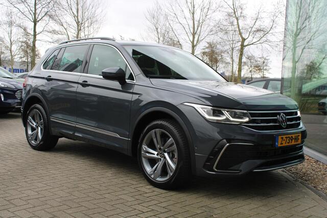 Volkswagen TIGUAN 1.4 TSI eHybrid R-Line Business | Panoramadak | Adaptieve Cruise Control | 19 INCH Lichtmetalen Velgen | Camera