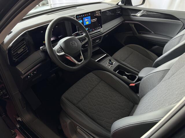 Volkswagen TIGUAN 1.5 eTSI 150PK DSG ? NIEUWE AUTO? TREKHAAK IQ.LED CARPLAY NAVI ELEK.KLEP STOEL/STUUR VERW LED 10/2025 BENZINE ?Top Auto's Wijchen , 30 Jaar Specialist in Volkswagen : Alle Type's : R-Line Edition / Style / First Edition / Highline / Life , Zowel PHEV / H