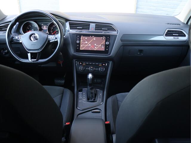 Volkswagen TIGUAN 1.5 TSI Highline DSG | LED | ACC | Navi | Trekhaak 1.800kg | Stoelverw. |
