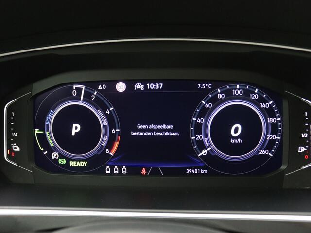 Volkswagen TIGUAN 1.4 TSI eHybrid R-Line Business+ 245PK DSG SOH 90%, Trekhaak, Achteruitrijcamera, Keyless, Elektr. Achterklep, 19" LM Velgen, Stoel-Stuurverwarming, Side Assist