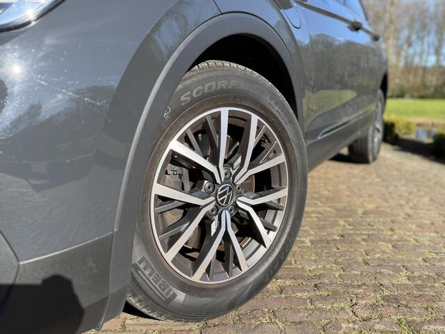 Volkswagen TIGUAN 1.4 TSI eHybrid R-Line Business+ | Plug-In 245 PK| PDC | BTW |