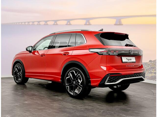 Volkswagen TIGUAN 1.5 eTSI R-Line Edition DSG7 150pk Black Style