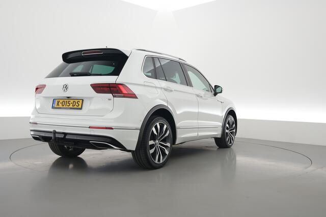 Volkswagen TIGUAN 2.0 TSI 4Motion R-Line DSG 220pk! | Pano | 360cam | Elek. Trekhaak | Adapt. Cruise | Stoelverw. | 20'' | Digi. Dashboard