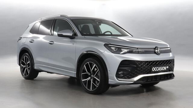 Volkswagen TIGUAN 1.5 eTSI 150pk R-Line Business DSG / Trekhaak / Navigatie / Camera / Acc / Demonstratieauto