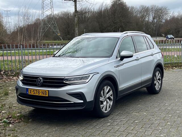 Volkswagen TIGUAN 1.5 TSI 150pk DSG Life Business Navigatie Trekhaak