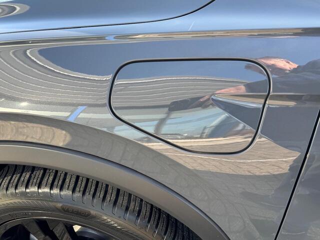 Volkswagen TIGUAN 1.4 TSI eHybrid R-Line | Trekhaak | Camera 360 | IQ.Light | Black Style | LMV19" | 1e eig. | Mooi!