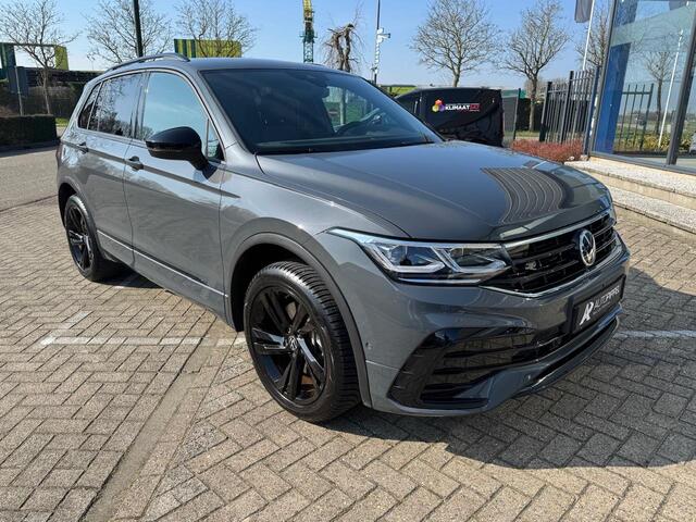 Volkswagen TIGUAN 1.4 TSI eHybrid R-Line | Trekhaak | Camera 360 | IQ.Light | Black Style | LMV19" | 1e eig. | Mooi!