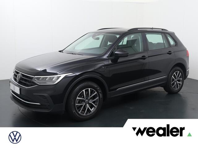 Volkswagen TIGUAN 1.4 TSI eHybrid Life | 245 PK | SoH 86% | Automaat | Climate Control | Adpative cruise control | Apple Carplay/Android Auto |